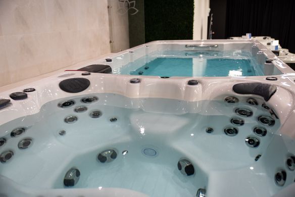 SPA басейн Superior Spas Swim Spa Helios (Англія), 590&times;225&times;150 см, Sterling Silver